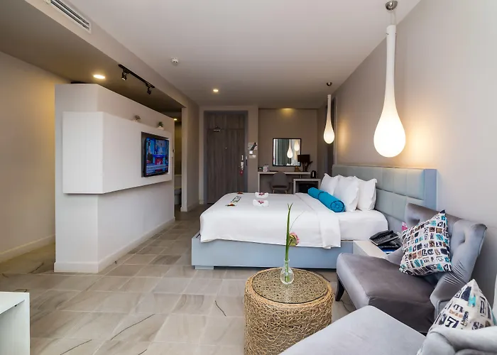 Hotel Damrei &